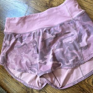 Lululemon Shorts size 6 Pink Camouflage